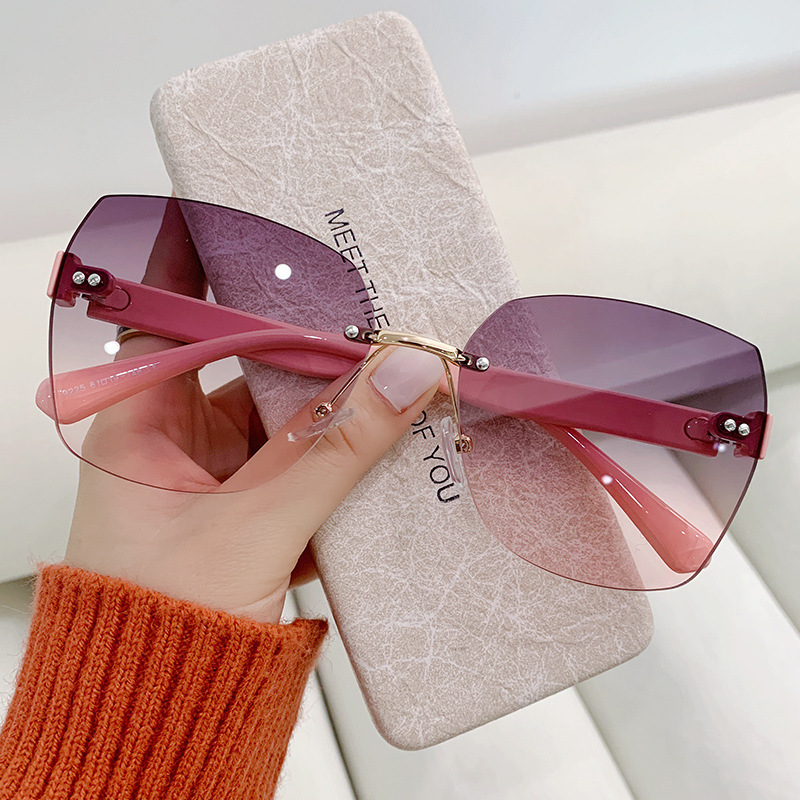 Vintage Fashion Girl - Vintage Rimless Sunglasses Women Gradient Sun