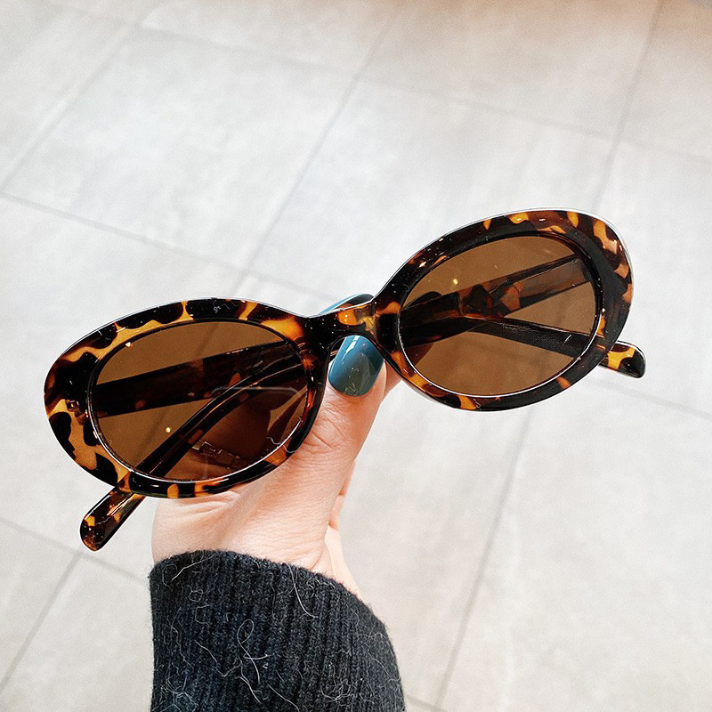 Vintage Small Oval Sunglasses  - Vintage Fashion Girl recension och pris