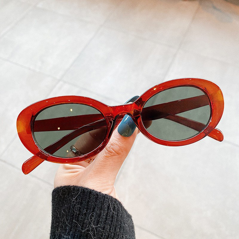 Vintage Small Oval Sunglasses  - Vintage Fashion Girl recension och pris