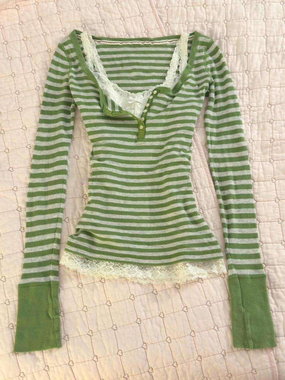 Tees 2000s Y2k Green Stripe Wo - Vintage Y2K recension och pris