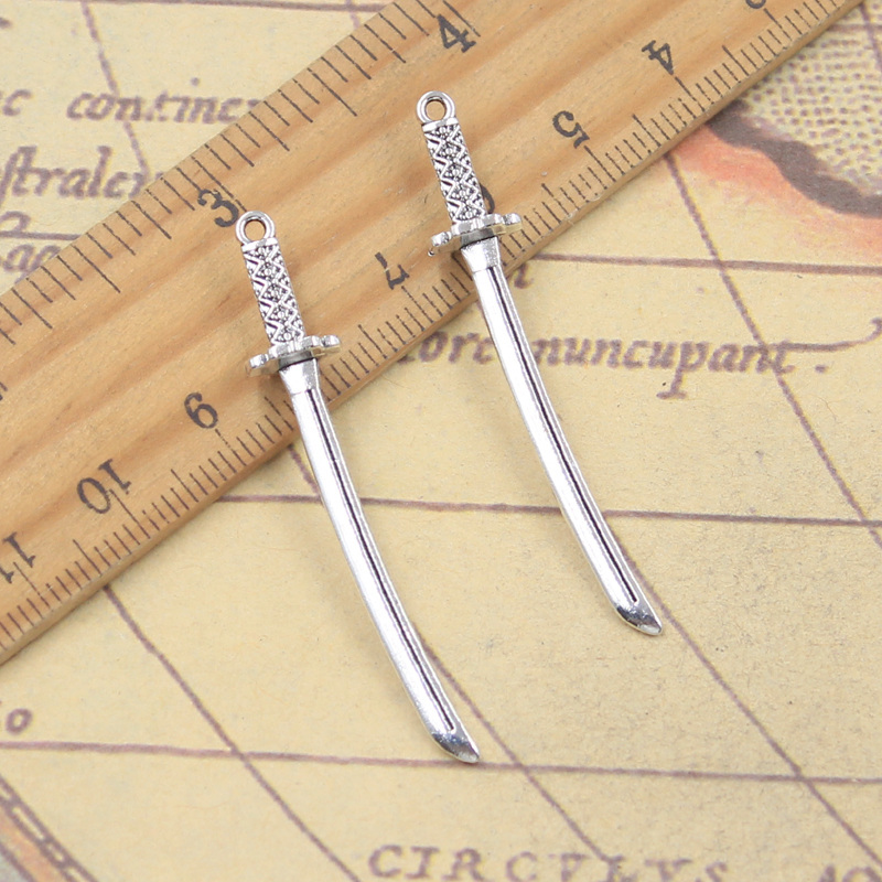 20pcs Charms Katana Knife 49x8 - Vintage Fashion Finds recension och pris
