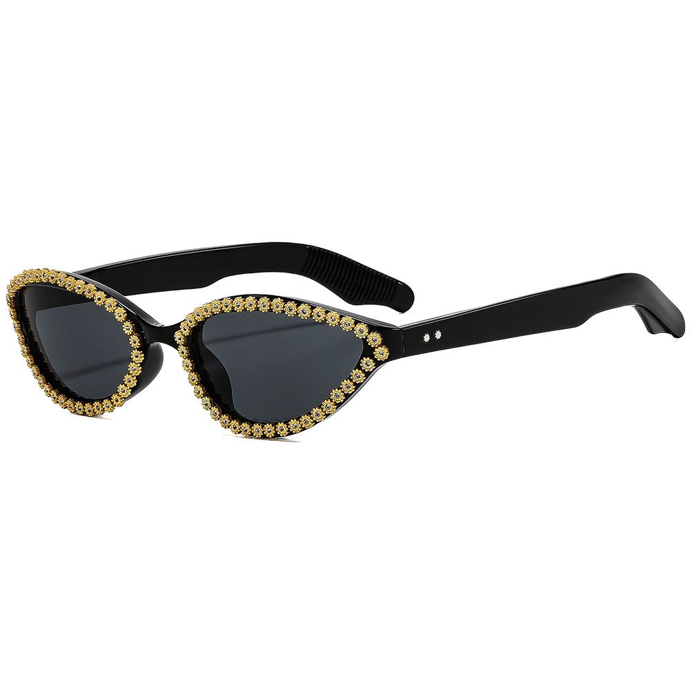 Retro Small Cat Eye Sunglasses - Vintage Fashion Club Photos recension och pris